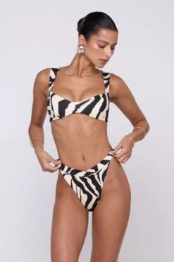 Selma Bikini Top In Tigris 17 Selma Bikini Top In Tigris -Resa betsy bikini bottom in tigris 2694233 1