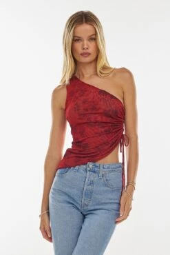 Crystal Top In Red Currant