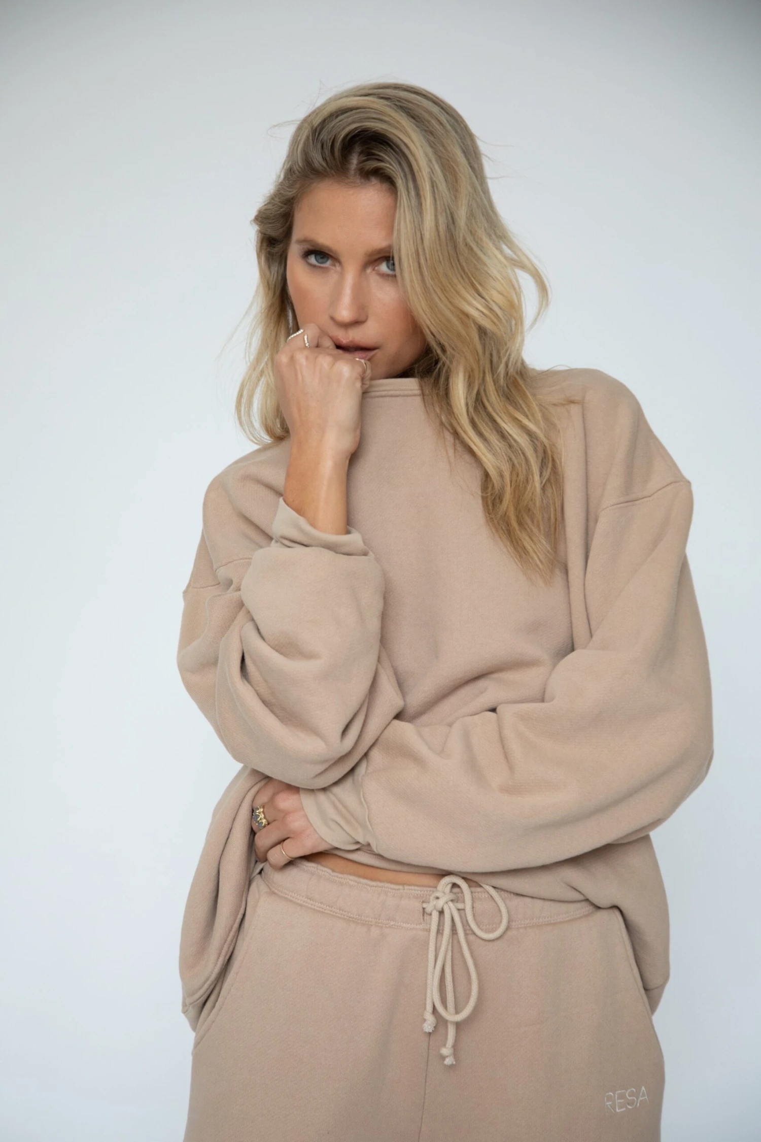 Gunner Sweatshirt In Sand 11 Gunner Sweatshirt In Sand - Image 9