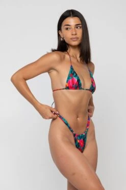 Kyle Triangle Bikini Top In Resort 14 Kyle Triangle Bikini Top In Resort -Resa kyle triangle bikini top in resort 684410 1