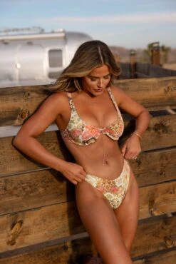 Matty Bikini Top In Saloon -Resa matty bikini top in saloon 570887