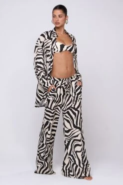 Selma Bikini Top In Tigris 15 Selma Bikini Top In Tigris -Resa miley set in tigris 1189288