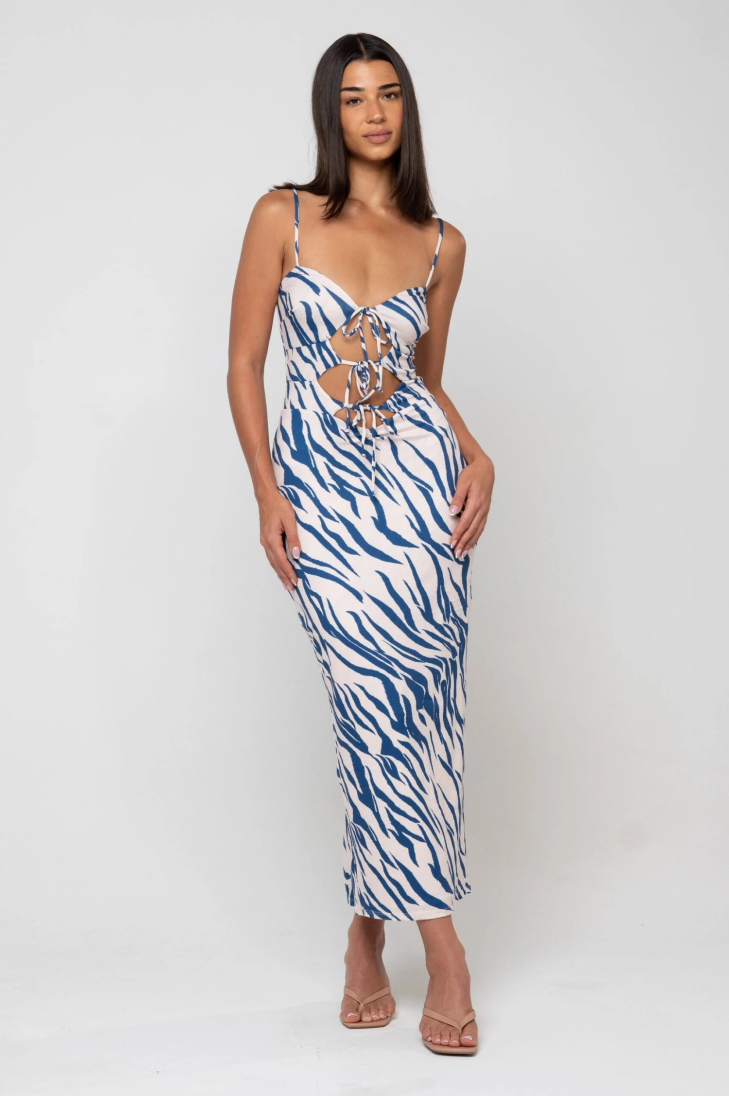 Summer Dress In Athens 5 Summer Dress In Athens - Image 3