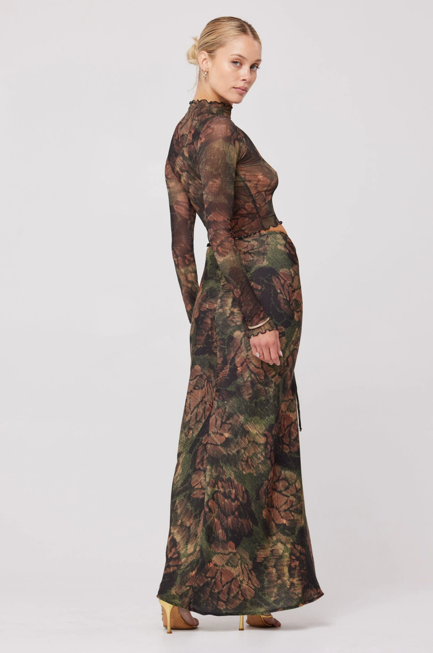 Ziggy Skirt In Autumn 5 Ziggy Skirt In Autumn - Image 4